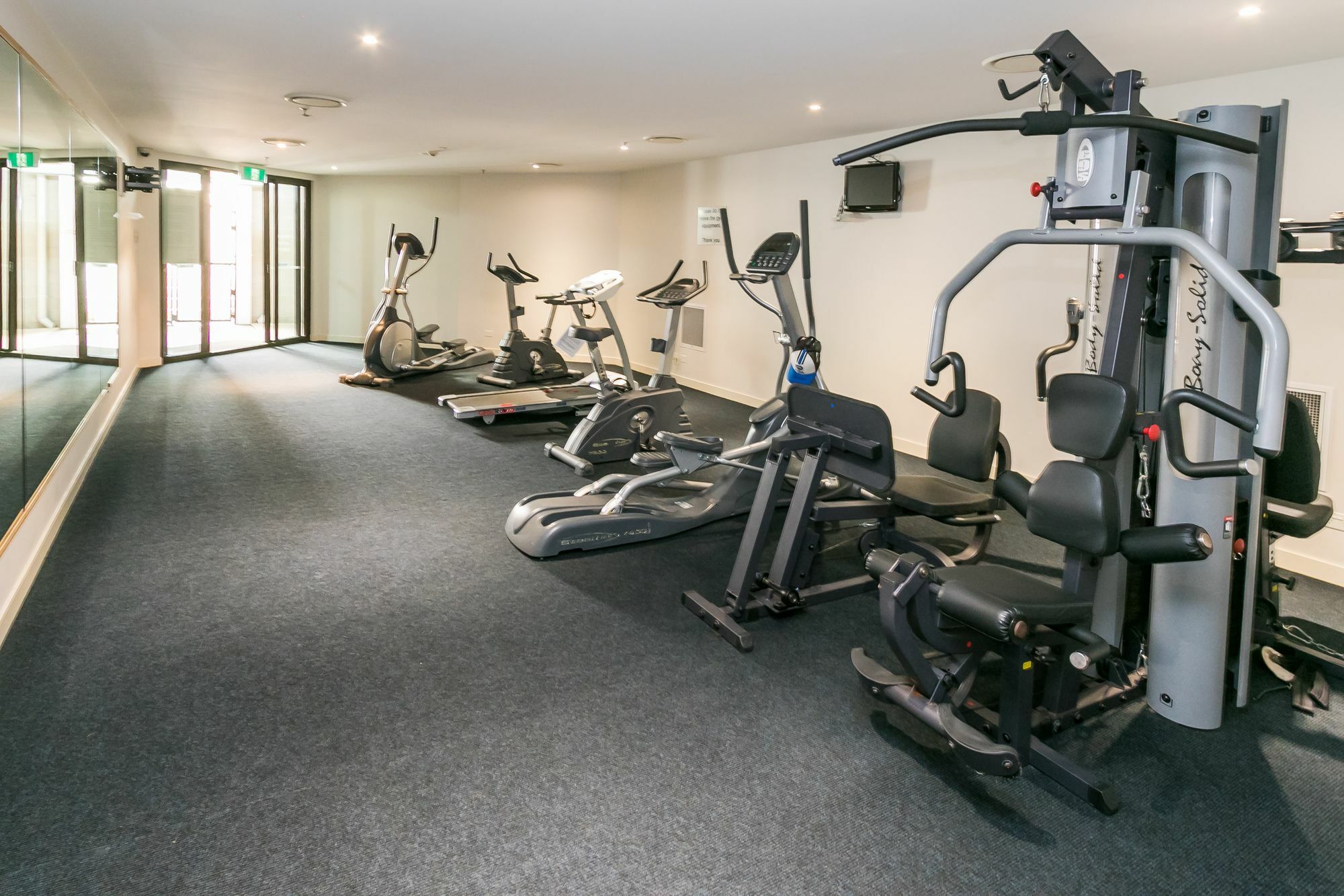 Grand Mercure Allegra Hervey Bay Exterior photo The gym at the hotel