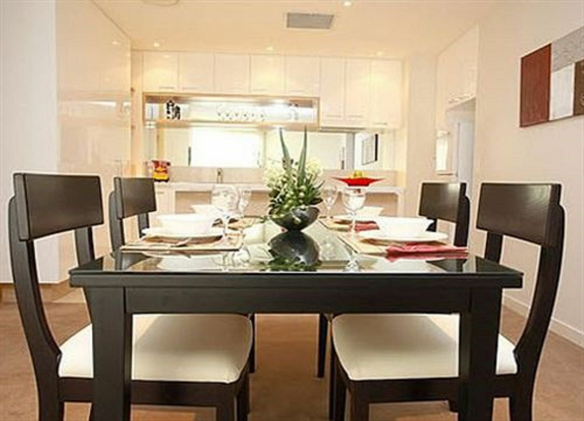 Grand Mercure Allegra Hervey Bay Exterior photo A dining room